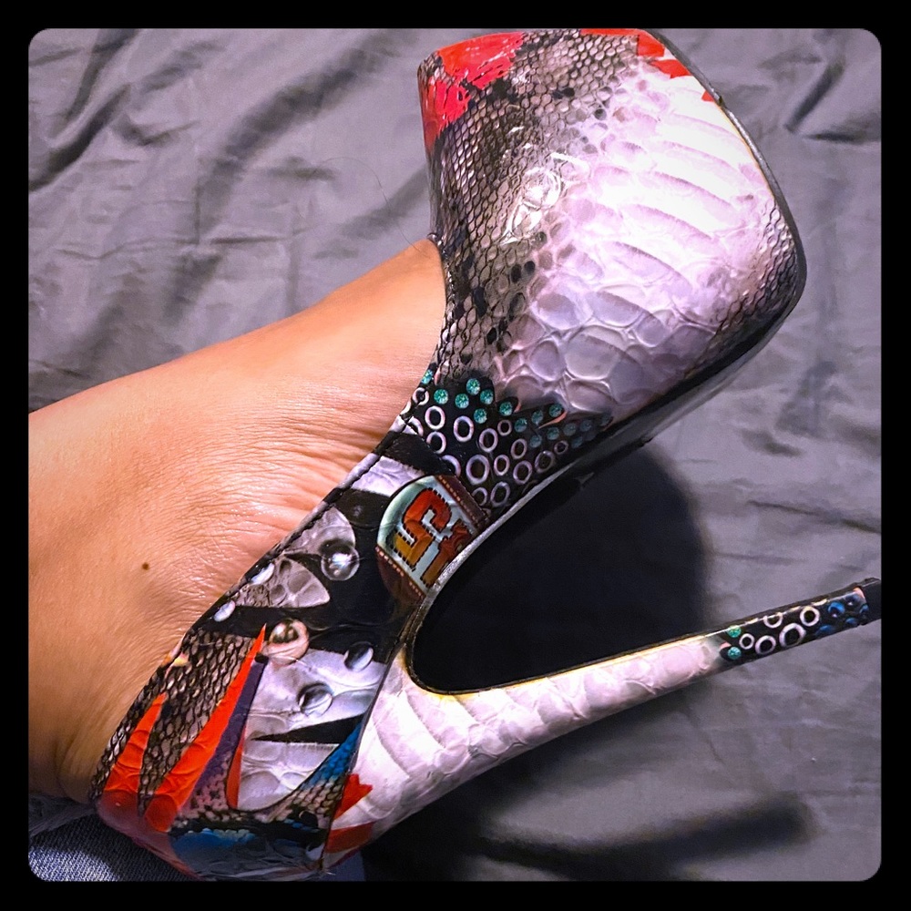 Platform stilettos